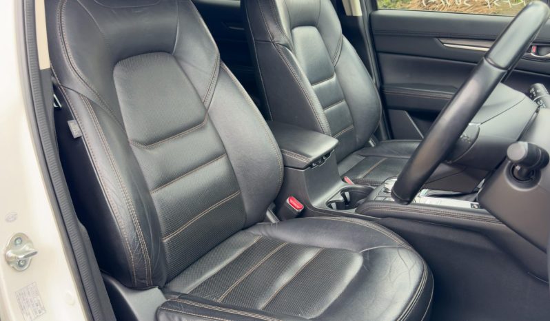 
								Mazda CX-5 full									