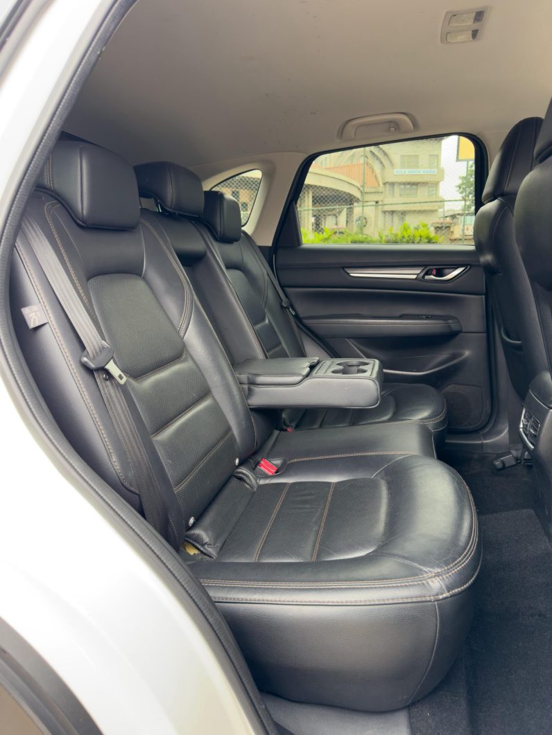 
								Mazda CX-5 full									