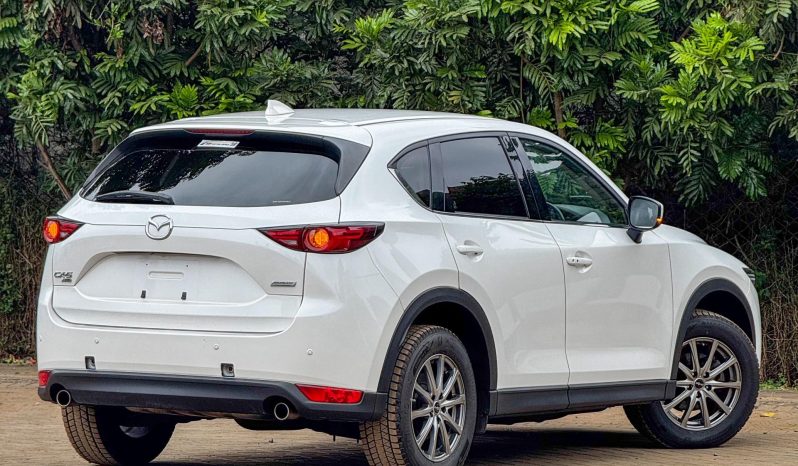 
								Mazda CX-5 full									