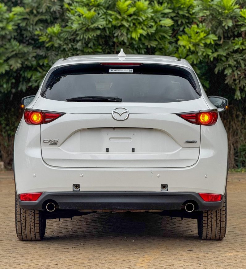 
								Mazda CX-5 full									