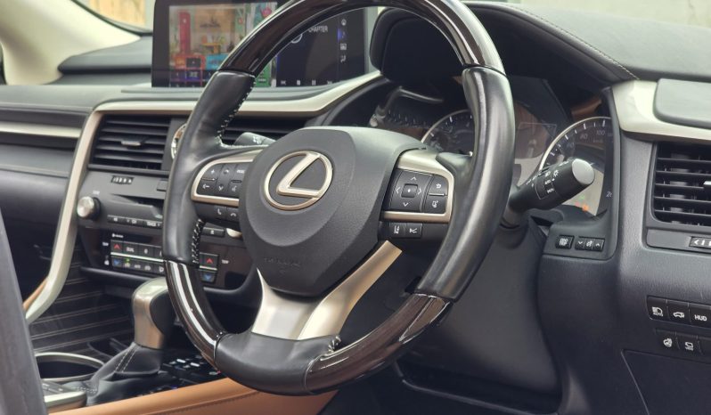 
								Lexus RX300 full									