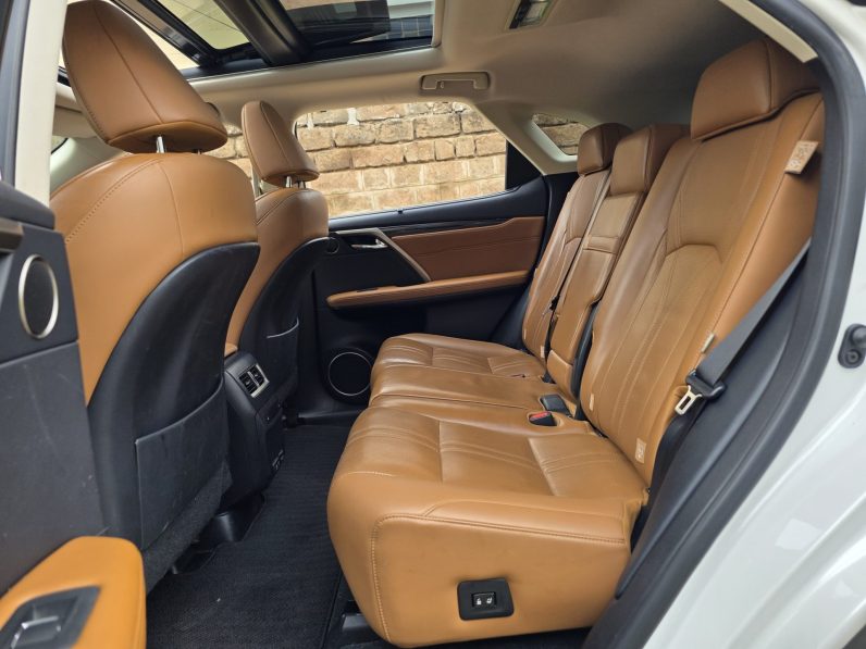 
								Lexus RX300 full									