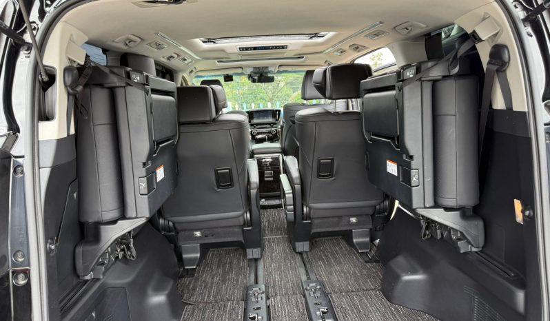
								Toyota Alphard full									