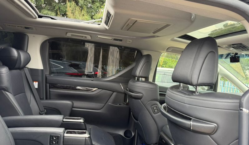 
								Toyota Alphard full									