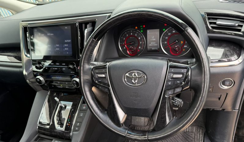 
								Toyota Alphard full									