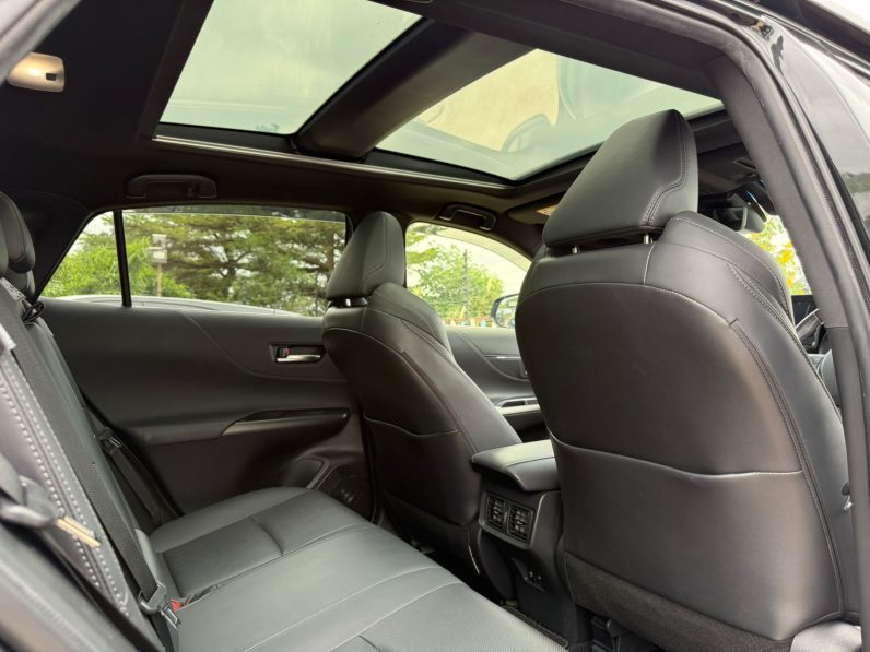 
								Toyota Harrier full									