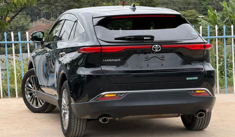 
								Toyota Harrier full									