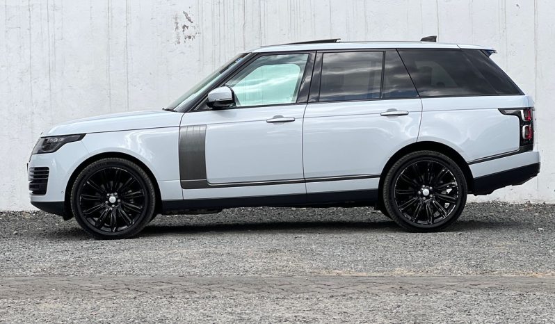 
								Range Rover Vogue full									