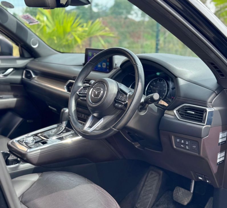 
								Mazda CX-8 full									