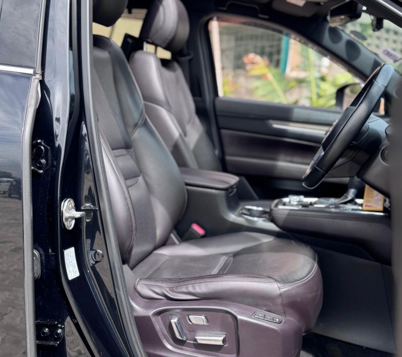 
								Mazda CX-8 full									