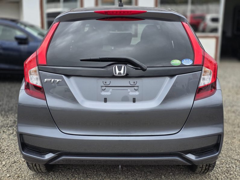 
								Honda Fit full									