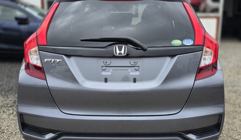 
								Honda Fit full									