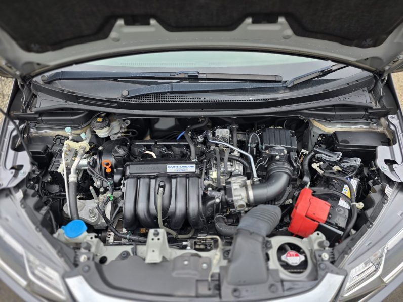 
								Honda Fit full									