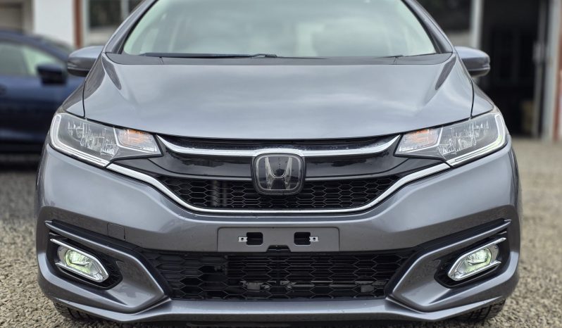 
								Honda Fit full									
