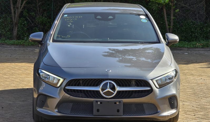 
								Mercedes Benz A180 full									
