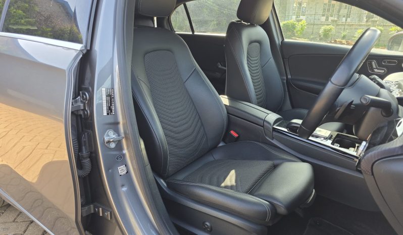 
								Mercedes Benz A180 full									