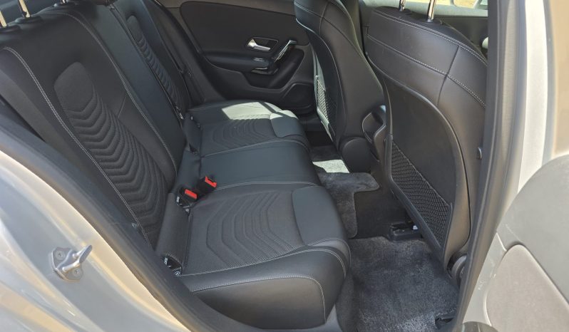 
								Mercedes Benz A180 full									