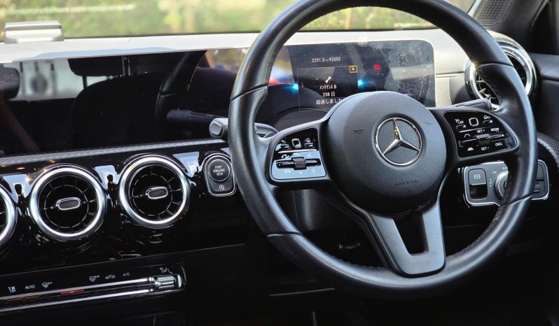 
								Mercedes Benz A180 full									