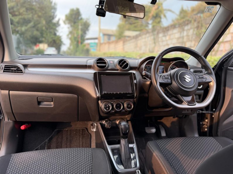 
								Suzuki Swift RS full									