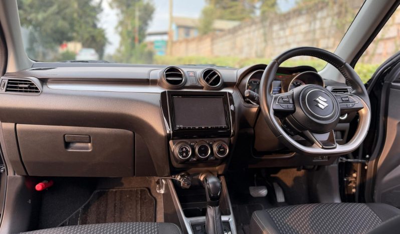 
								Suzuki Swift RS full									
