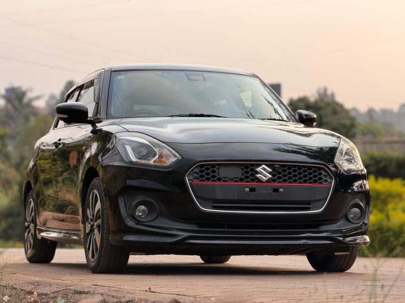 
								Suzuki Swift RS full									