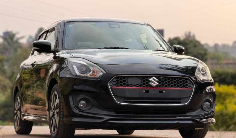 
								Suzuki Swift RS full									
