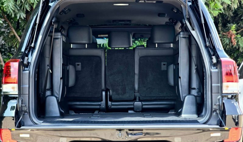 
								Toyota Landcruiser 200 Series ZX full									