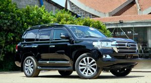 Toyota Landcruiser 200 Series ZX – MotorPlug Hub