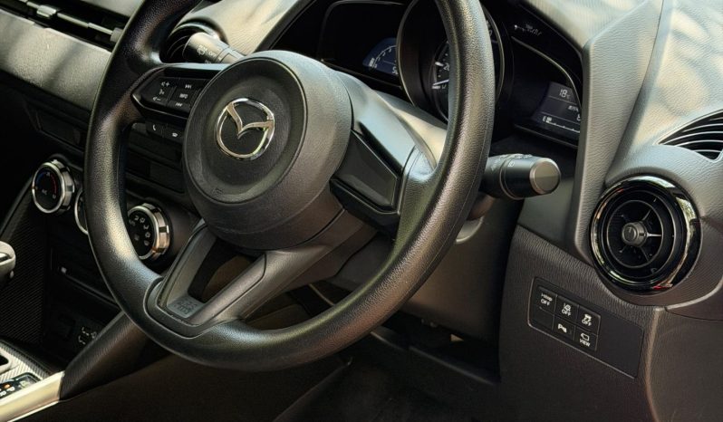 
								Mazda 2 full									