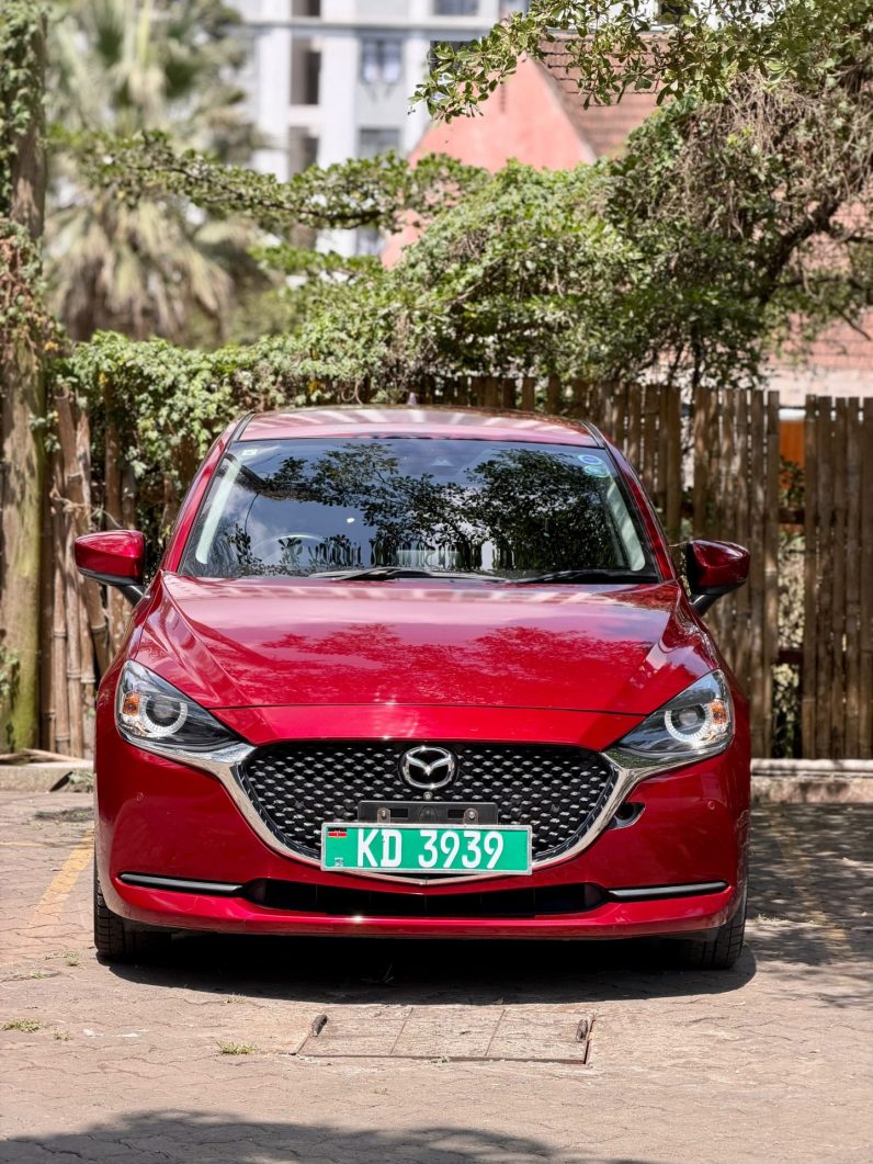 
								Mazda 2 full									