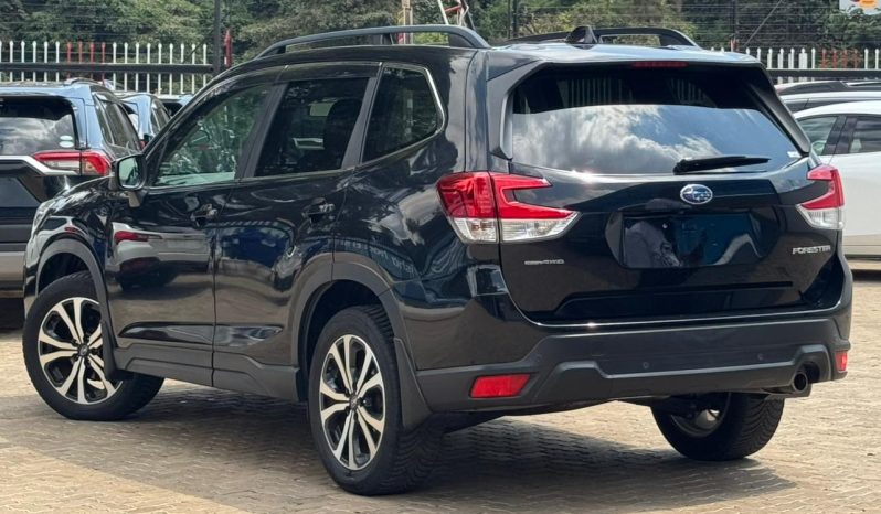 
								Subaru Forester full									