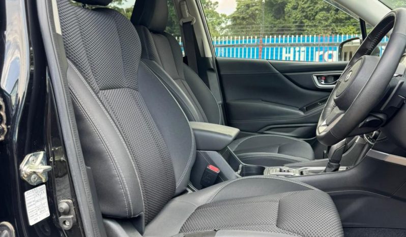 
								Subaru Forester full									