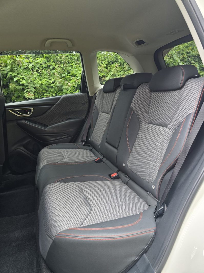 
								Subaru Forester SK9 Xbreak full									
