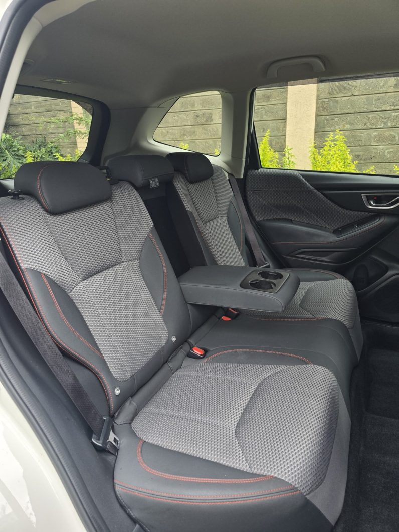 
								Subaru Forester SK9 Xbreak full									