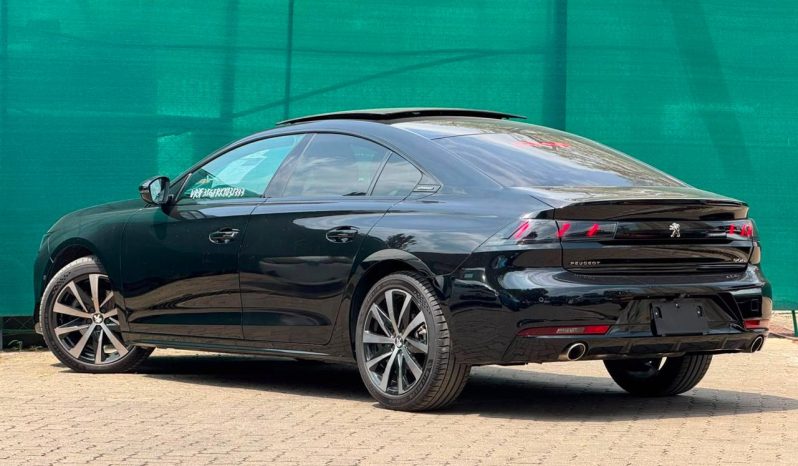 
								Peugeot 508 full									