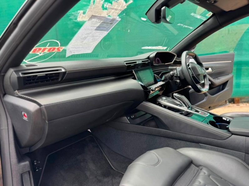 
								Peugeot 508 full									