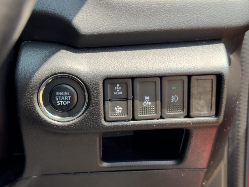 
								Suzuki SX4-S-CROSS full									
