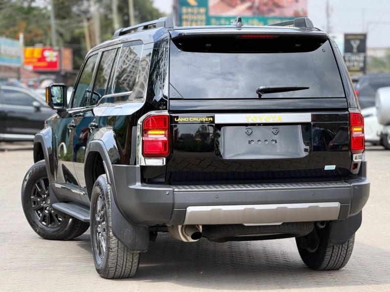 
								Toyota Land Cruiser J250 full									