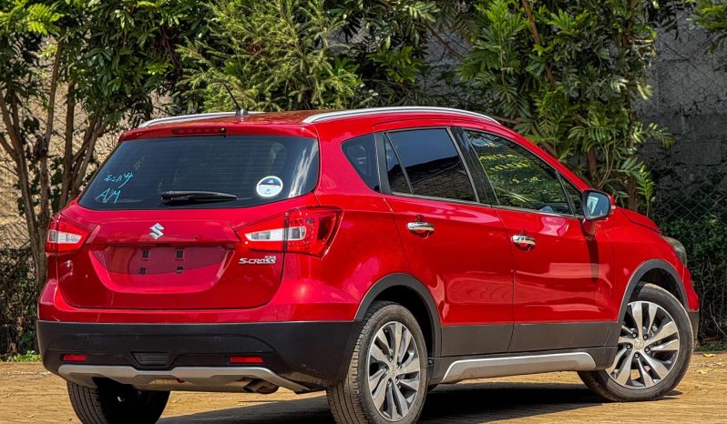 
								Suzuki SX4-S-CROSS full									