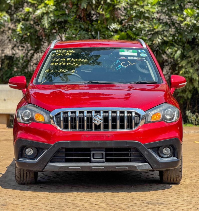 
								Suzuki SX4-S-CROSS full									