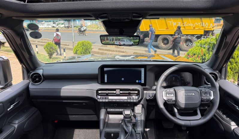 
								Toyota Land Cruiser J250 full									