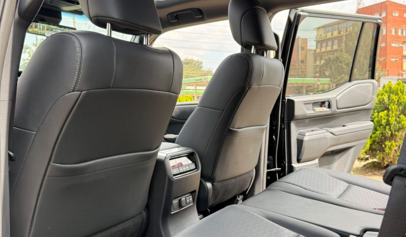
								Toyota Land Cruiser J250 full									