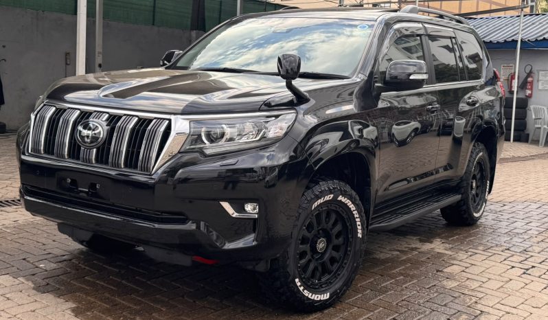 
								Toyota Land Cruiser Prado TXL full									