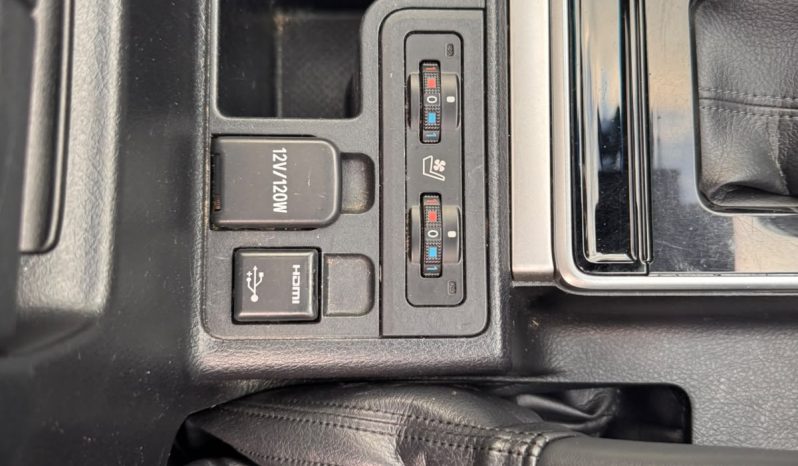 
								Toyota Land Cruiser Prado TXL full									