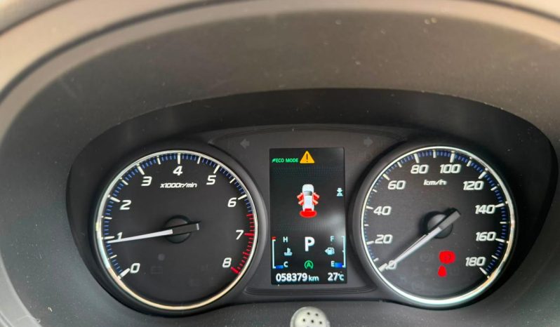 
								Mitsubishi Outlander full									