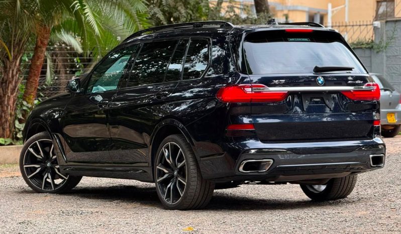 
								BMW X7 full									