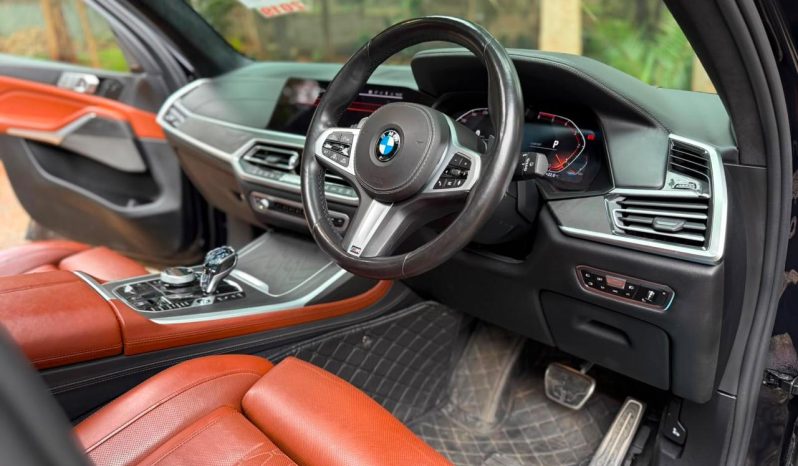 
								BMW X7 full									
