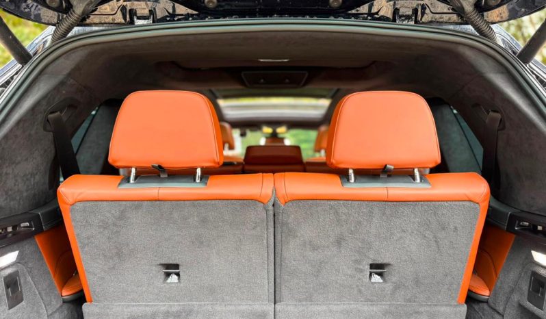 
								BMW X7 full									