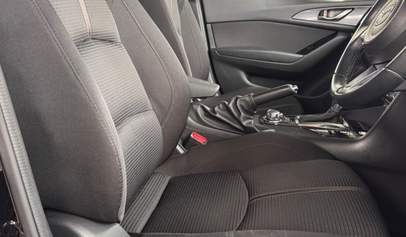 
								Mazda Axela full									