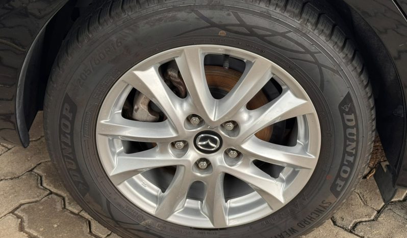 
								Mazda Axela full									